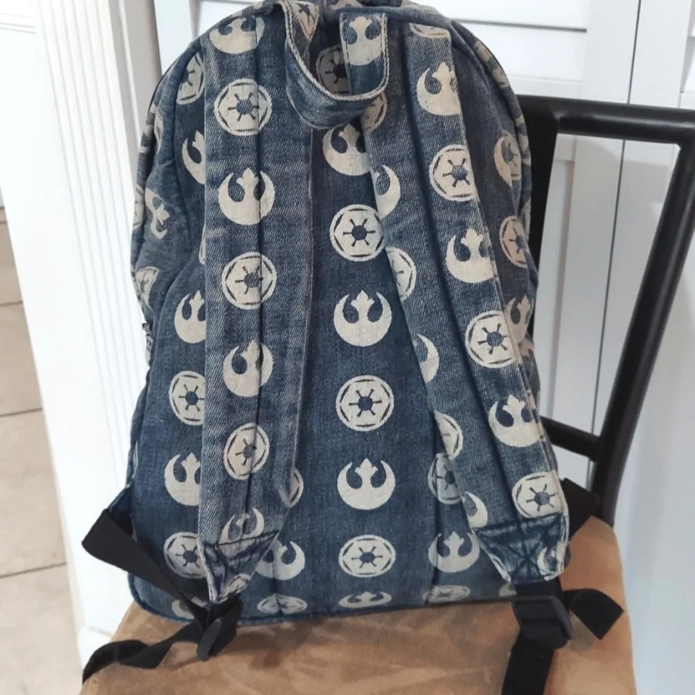 Loungefly Star Wars‎ Backback, Distressed Blue Denim Emblem Pattern, Zip Pockets